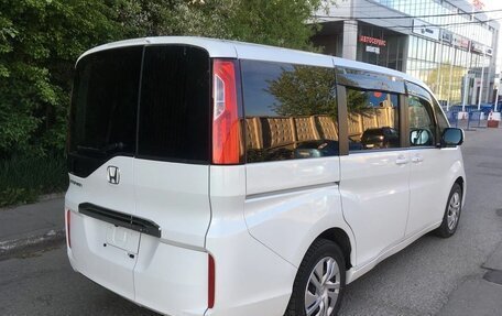 Honda Stepwgn IV, 2015 год, 1 550 000 рублей, 7 фотография