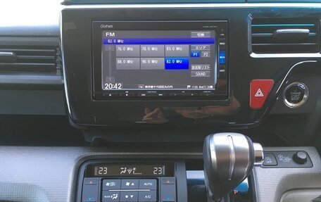 Honda Stepwgn IV, 2015 год, 1 550 000 рублей, 14 фотография