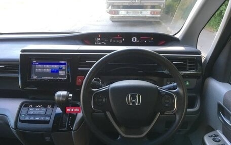 Honda Stepwgn IV, 2015 год, 1 550 000 рублей, 11 фотография