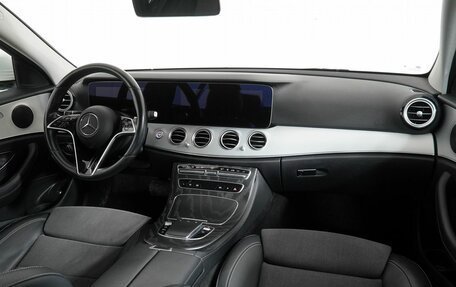 Mercedes-Benz E-Класс, 2021 год, 4 090 000 рублей, 11 фотография
