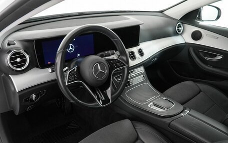 Mercedes-Benz E-Класс, 2021 год, 4 090 000 рублей, 9 фотография