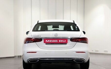 Mercedes-Benz E-Класс, 2021 год, 4 090 000 рублей, 4 фотография