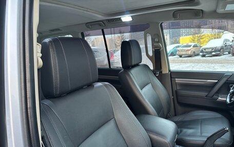 Mitsubishi Pajero IV, 2015 год, 2 580 000 рублей, 14 фотография