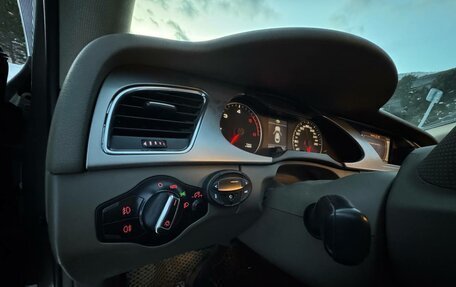 Audi A4, 2009 год, 930 000 рублей, 13 фотография