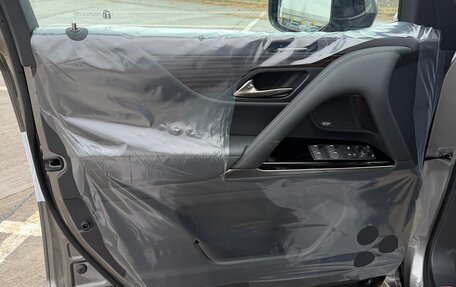 Lexus LX, 2025 год, 18 850 000 рублей, 13 фотография