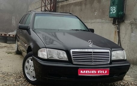 Mercedes-Benz C-Класс, 1999 год, 650 000 рублей, 1 фотография