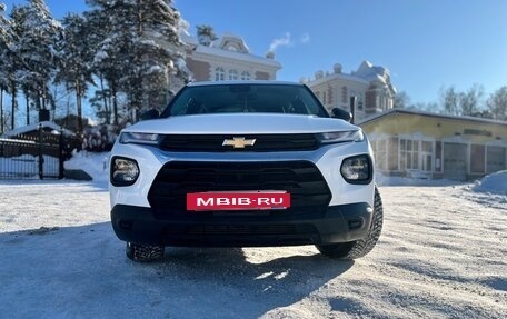 Chevrolet TrailBlazer, 2021 год, 1 800 000 рублей, 24 фотография