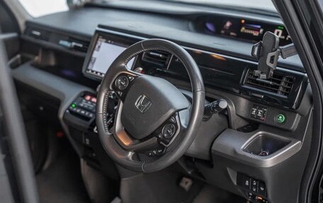Honda Stepwgn IV, 2018 год, 2 130 000 рублей, 6 фотография
