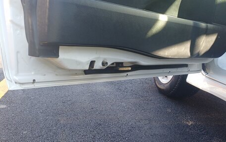 Toyota ISis I, 2011 год, 1 270 000 рублей, 30 фотография