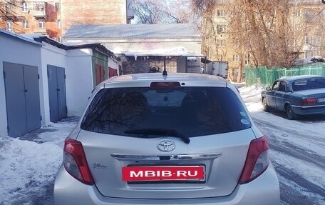 Toyota Vitz, 2013 год, 635 000 рублей, 9 фотография