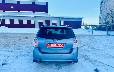 Toyota Verso I, 2011 год, 950 000 рублей, 4 фотография