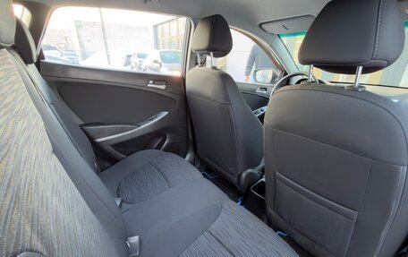 Hyundai Solaris II рестайлинг, 2015 год, 950 000 рублей, 11 фотография