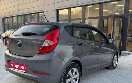 Hyundai Solaris II рестайлинг, 2015 год, 950 000 рублей, 19 фотография