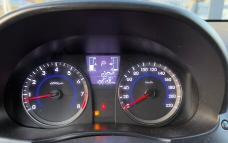 Hyundai Solaris II рестайлинг, 2015 год, 950 000 рублей, 21 фотография