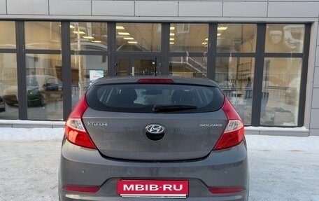 Hyundai Solaris II рестайлинг, 2015 год, 950 000 рублей, 23 фотография