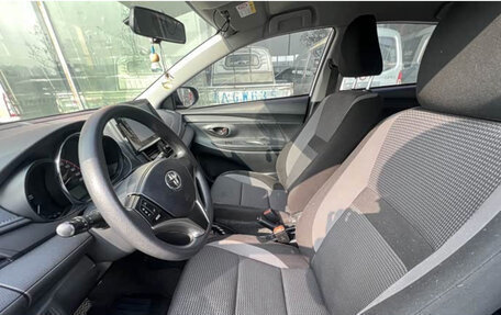 Toyota Vios III, 2022 год, 1 090 000 рублей, 8 фотография