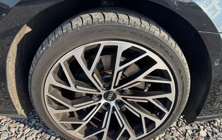 Audi A8, 2019 год, 5 160 000 рублей, 10 фотография