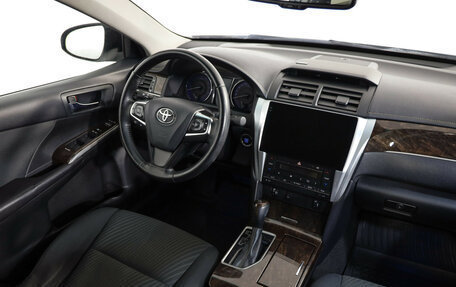 Toyota Camry, 2017 год, 1 998 900 рублей, 8 фотография