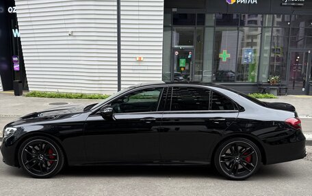Mercedes-Benz E-Класс AMG, 2022 год, 6 500 000 рублей, 2 фотография