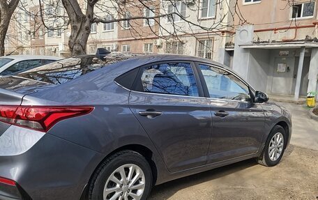 Hyundai Solaris II рестайлинг, 2018 год, 1 200 000 рублей, 4 фотография