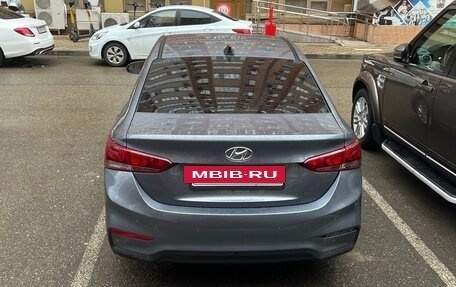 Hyundai Solaris II рестайлинг, 2018 год, 1 200 000 рублей, 3 фотография