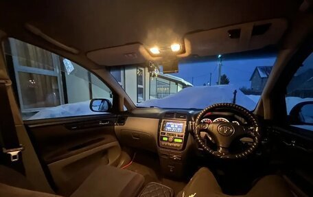 Toyota Ipsum II, 2003 год, 865 000 рублей, 7 фотография