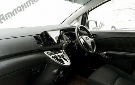 Toyota ISis I, 2012 год, 1 475 000 рублей, 11 фотография