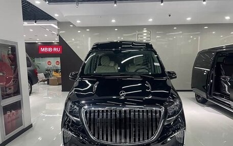 Mercedes-Benz V-Класс, 2024 год, 9 949 133 рублей, 2 фотография