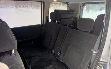 Nissan Serena III, 2010 год, 960 000 рублей, 11 фотография