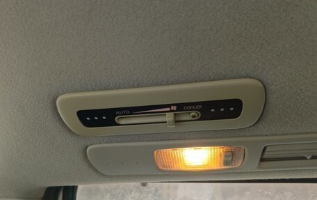 Nissan Serena III, 2010 год, 960 000 рублей, 13 фотография