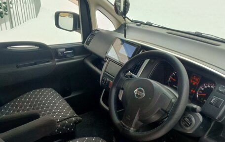 Nissan Serena III, 2010 год, 960 000 рублей, 26 фотография