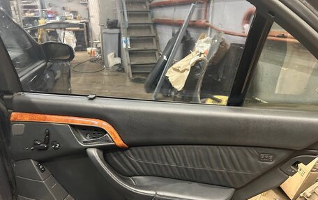 Mercedes-Benz S-Класс, 2003 год, 600 000 рублей, 8 фотография