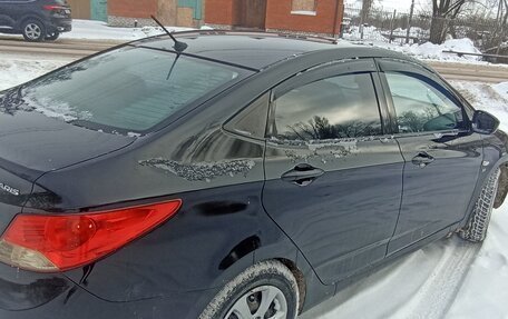 Hyundai Solaris II рестайлинг, 2013 год, 720 000 рублей, 3 фотография