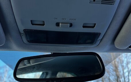 Toyota Avensis III рестайлинг, 2005 год, 525 000 рублей, 21 фотография