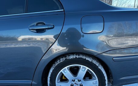 Toyota Avensis III рестайлинг, 2005 год, 525 000 рублей, 23 фотография