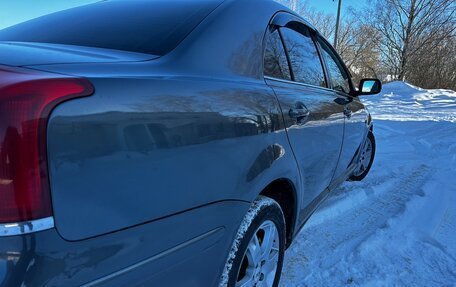 Toyota Avensis III рестайлинг, 2005 год, 525 000 рублей, 26 фотография