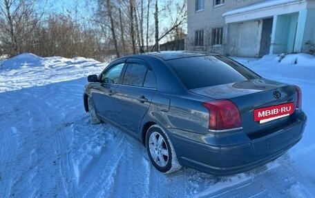 Toyota Avensis III рестайлинг, 2005 год, 525 000 рублей, 8 фотография