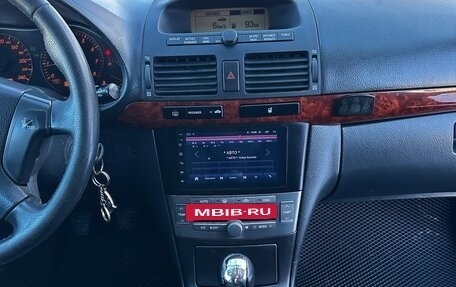 Toyota Avensis III рестайлинг, 2005 год, 525 000 рублей, 20 фотография