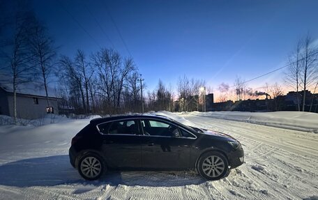 Opel Astra J, 2011 год, 570 000 рублей, 3 фотография