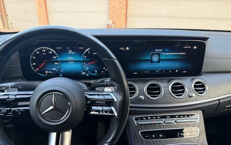 Mercedes-Benz E-Класс, 2020 год, 4 500 000 рублей, 13 фотография