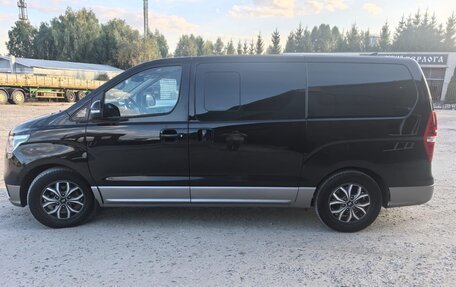 Hyundai H-1 II рестайлинг, 2021 год, 3 350 000 рублей, 4 фотография