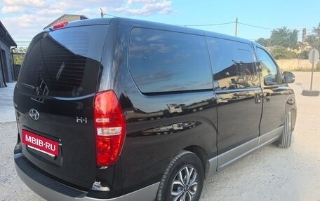 Hyundai H-1 II рестайлинг, 2021 год, 3 350 000 рублей, 7 фотография