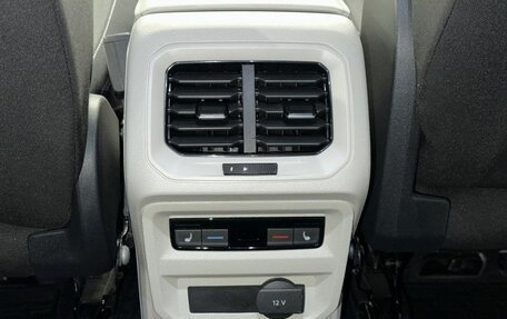 Volkswagen Tiguan II, 2017 год, 2 650 000 рублей, 22 фотография