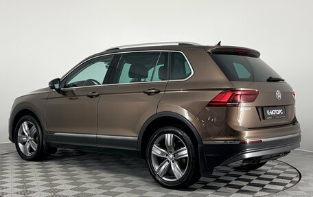 Volkswagen Tiguan II, 2017 год, 2 780 000 рублей, 5 фотография