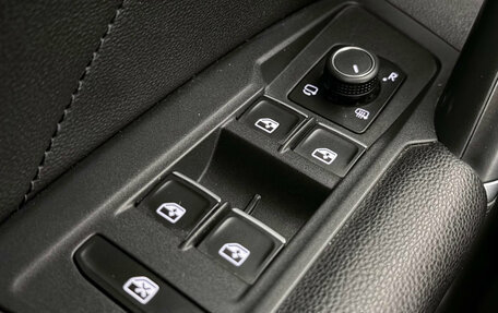 Volkswagen Tiguan II, 2017 год, 2 780 000 рублей, 19 фотография