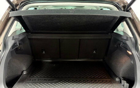 Volkswagen Tiguan II, 2017 год, 2 780 000 рублей, 23 фотография