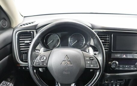 Mitsubishi Outlander III рестайлинг 3, 2018 год, 2 795 000 рублей, 15 фотография