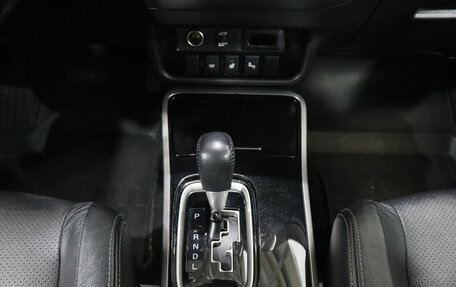 Mitsubishi Outlander III рестайлинг 3, 2018 год, 2 795 000 рублей, 19 фотография