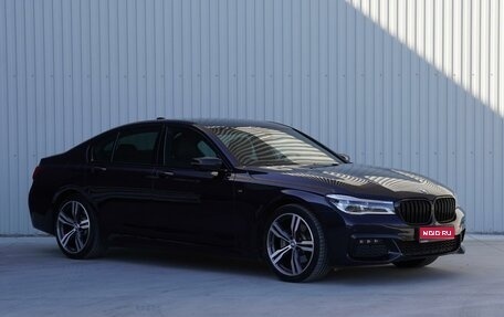 BMW 7 серия, 2017 год, 5 425 000 рублей, 1 фотография