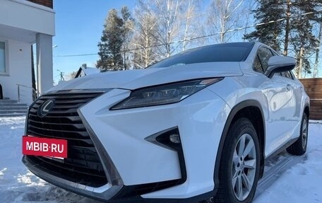 Lexus RX IV рестайлинг, 2017 год, 3 100 000 рублей, 4 фотография
